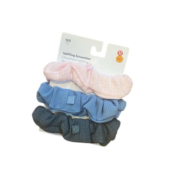 NWT Lululemon uplifting scrunchies 3pk - Picture 1 of 3